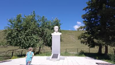 Памятник Петру Сухову 