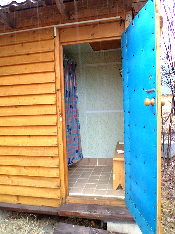 Душ для маленького домика