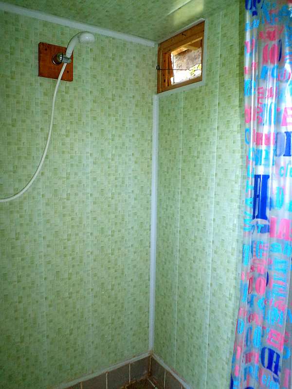 Душ для маленького домика