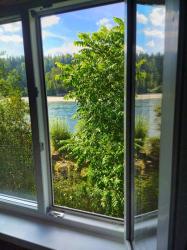 Вид из окна спальни Большого дома