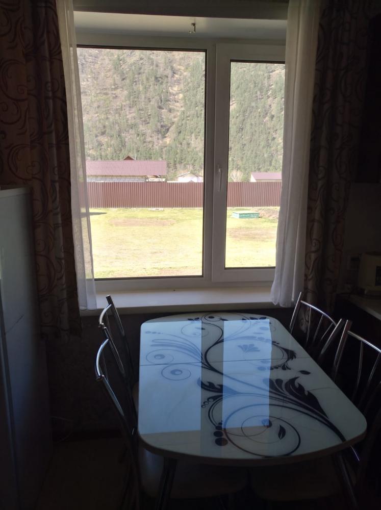 Гостевой дом в Чемале "Радужный свет" 