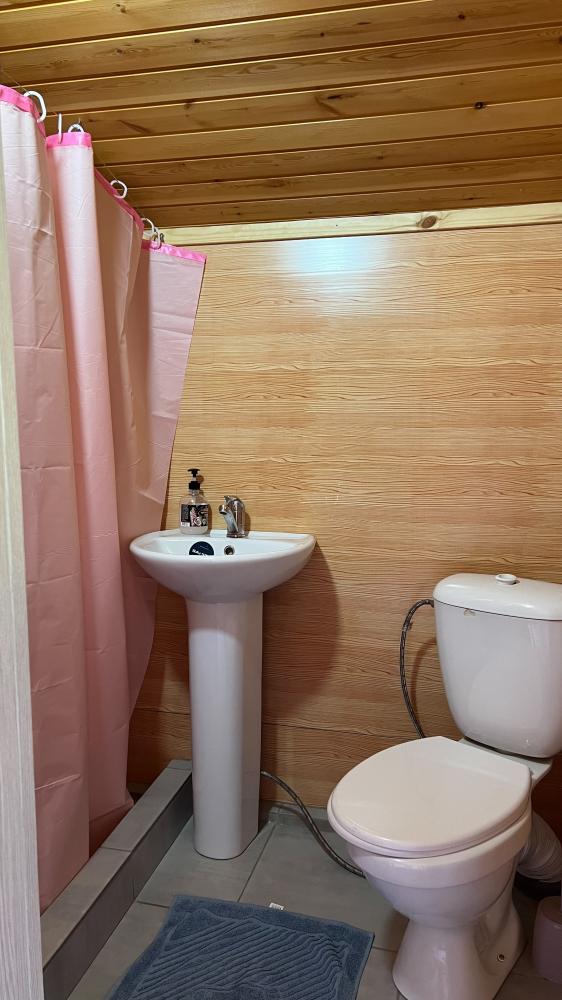 Дом 4-местный благоустроенный с панорамным окном