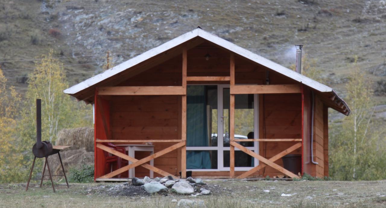 Улучшенный дом с удобствами и панорамными окнами