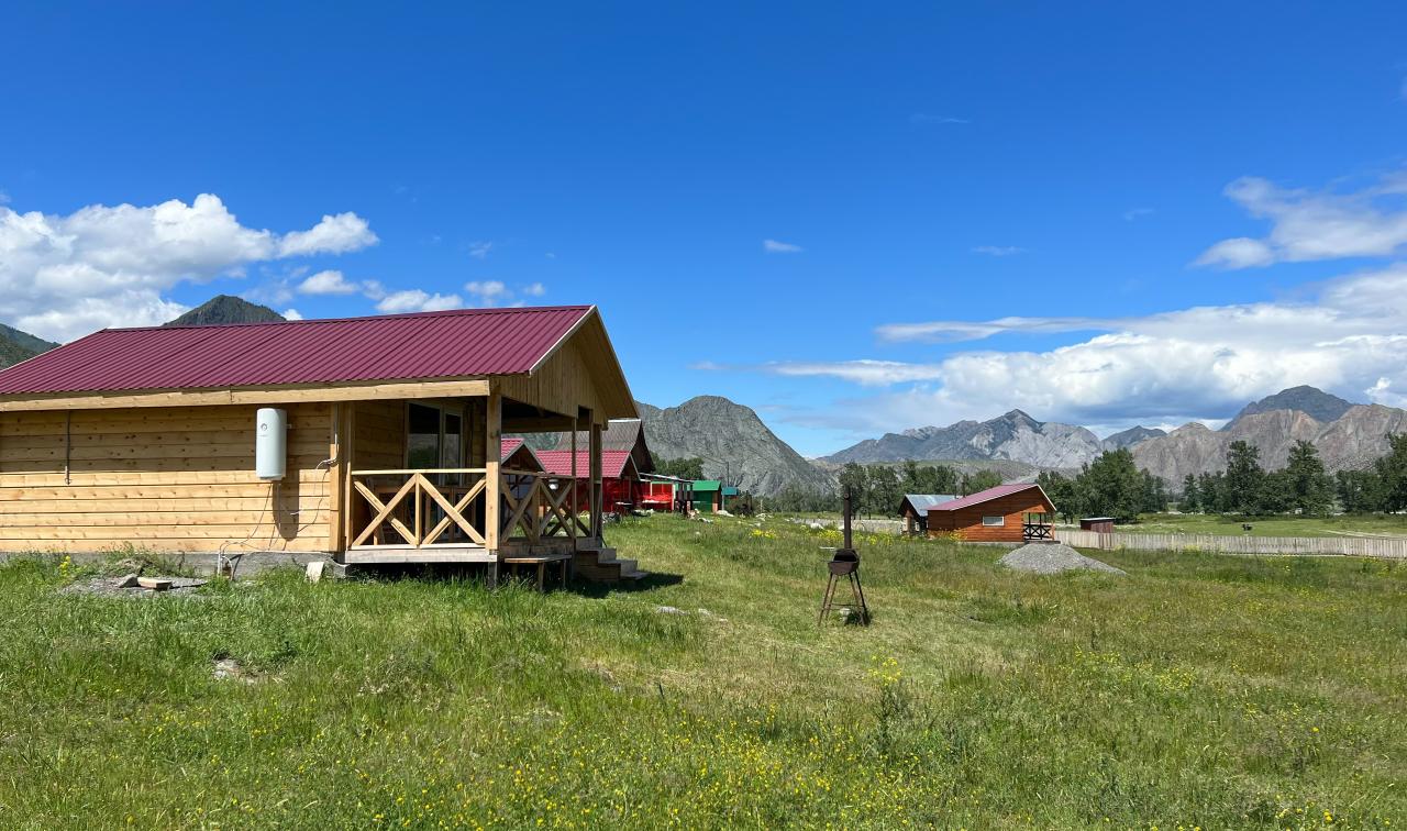 Дом 5-местный благоустроенный с панорамным окном