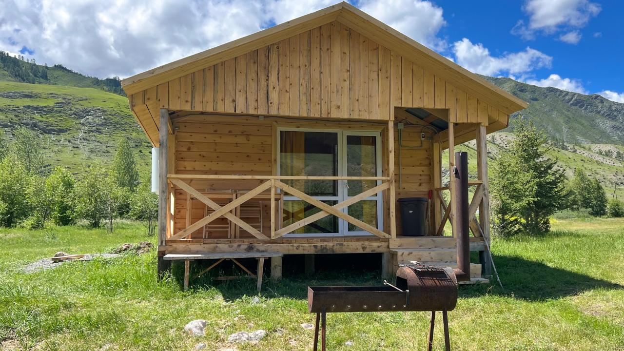 Дом 5-местный благоустроенный с панорамным окном