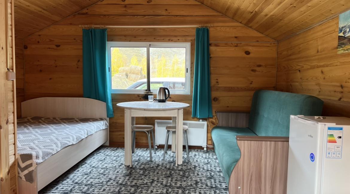 Улучшенный дом с удобствами и панорамными окнами