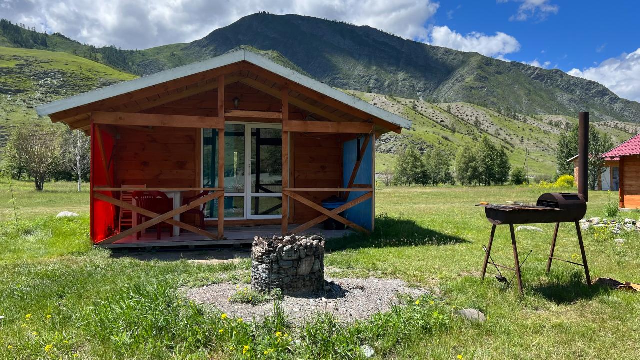 Дом 4-местный благоустроенный с панорамным окном