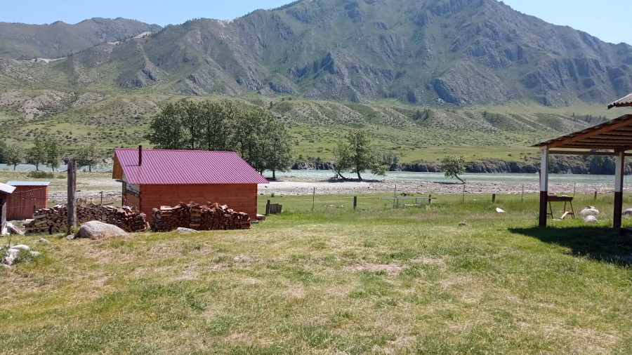 Баня у реки Катунь