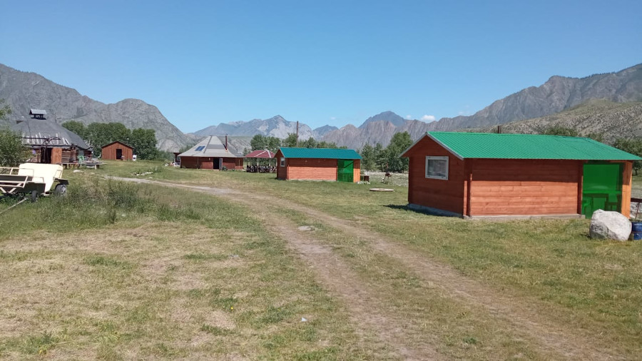 Два теплых 4-хместных дома с верандой