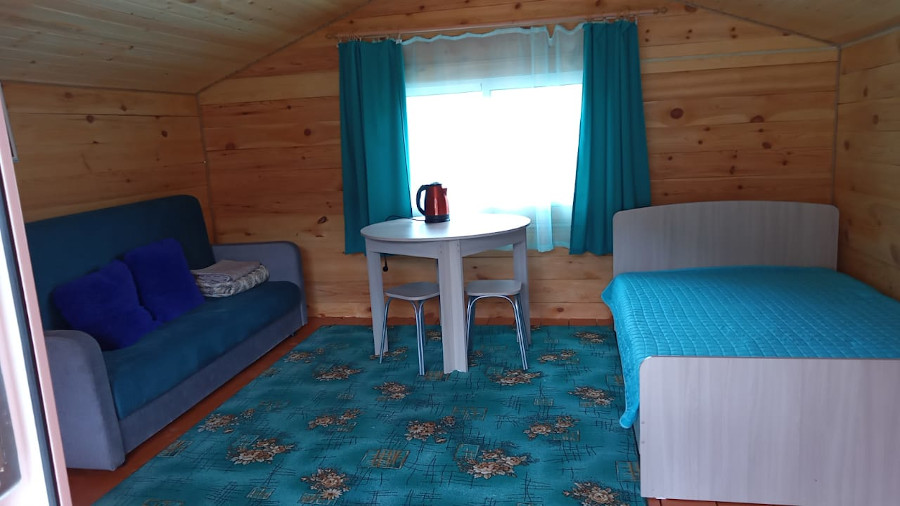 Дом с панорамным окном