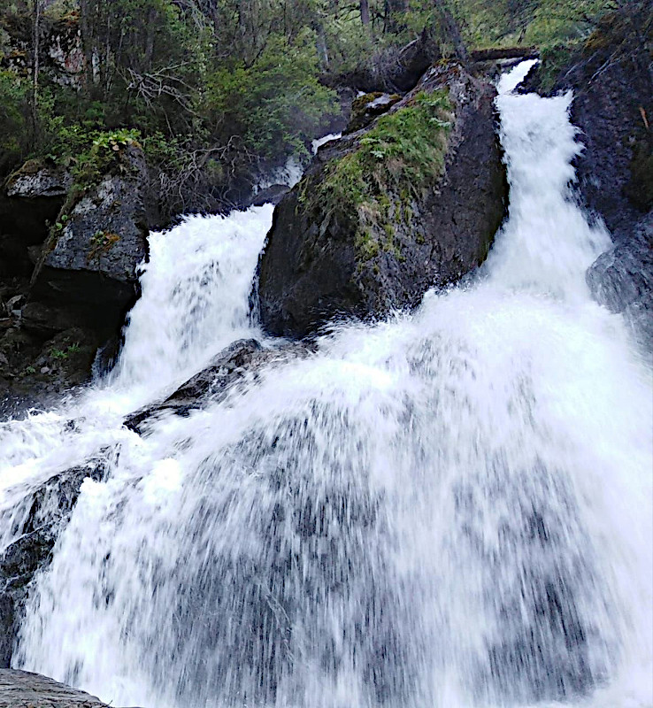 Уларский водопад Чибит
