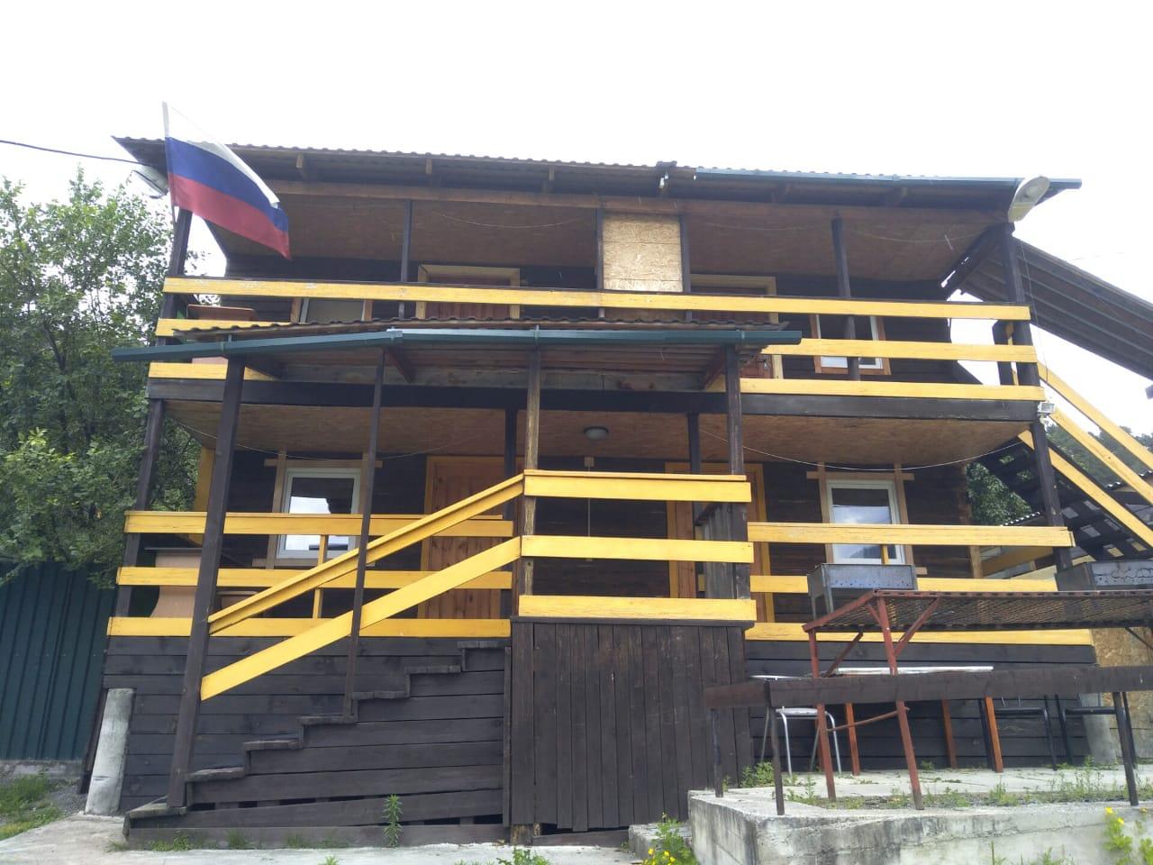 Мини-отель "Островок на Катуни" с трехместными номерами