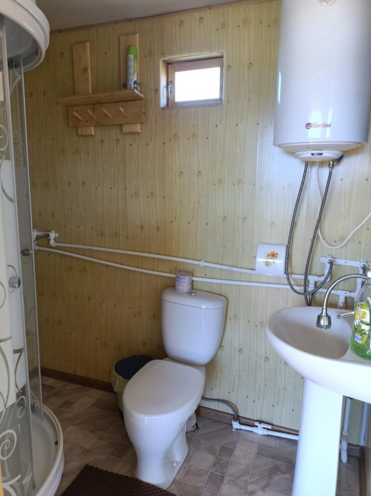 Душ и туалет в доме