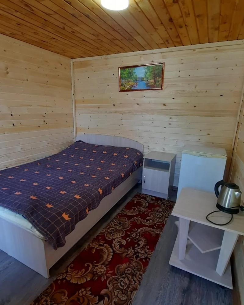 2-х местный отдельно стоящий новый домик из бруса все удобства 