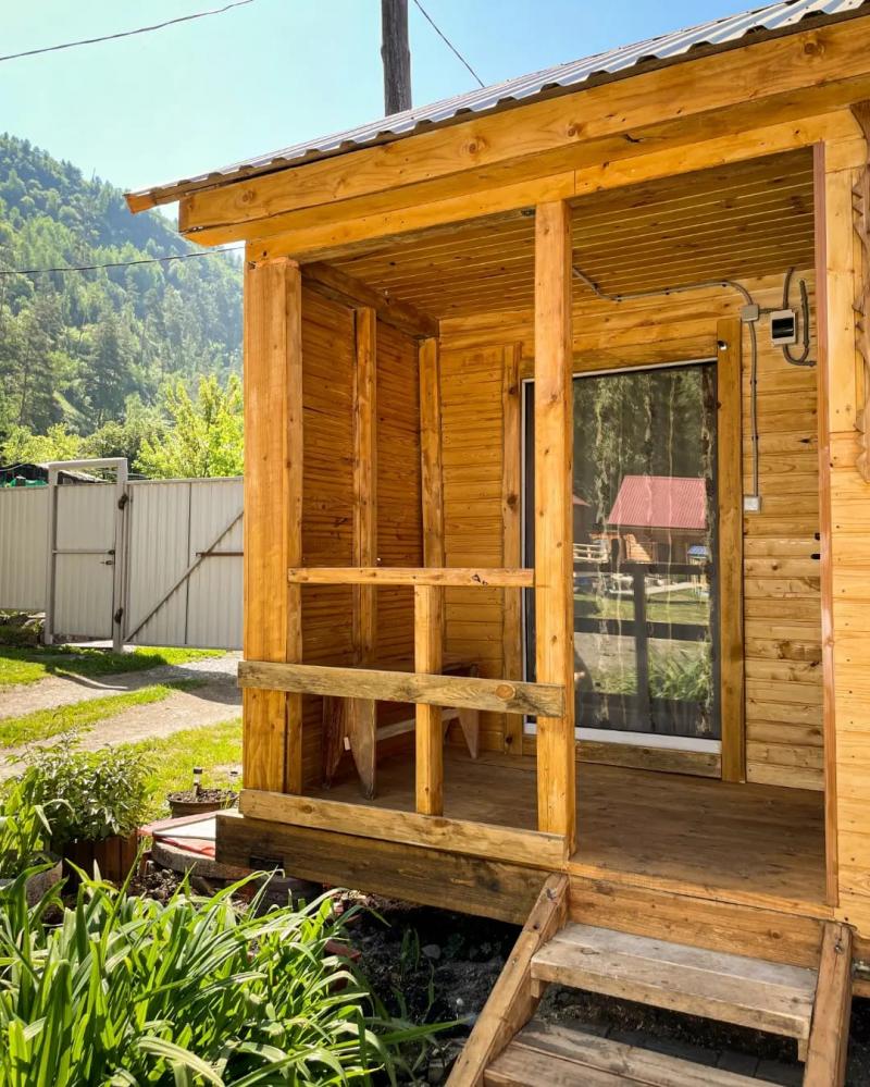 2-х местный отдельно стоящий новый домик из бруса все удобства 