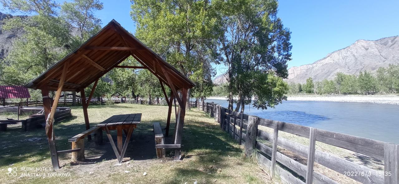 Беседки, места под палатку