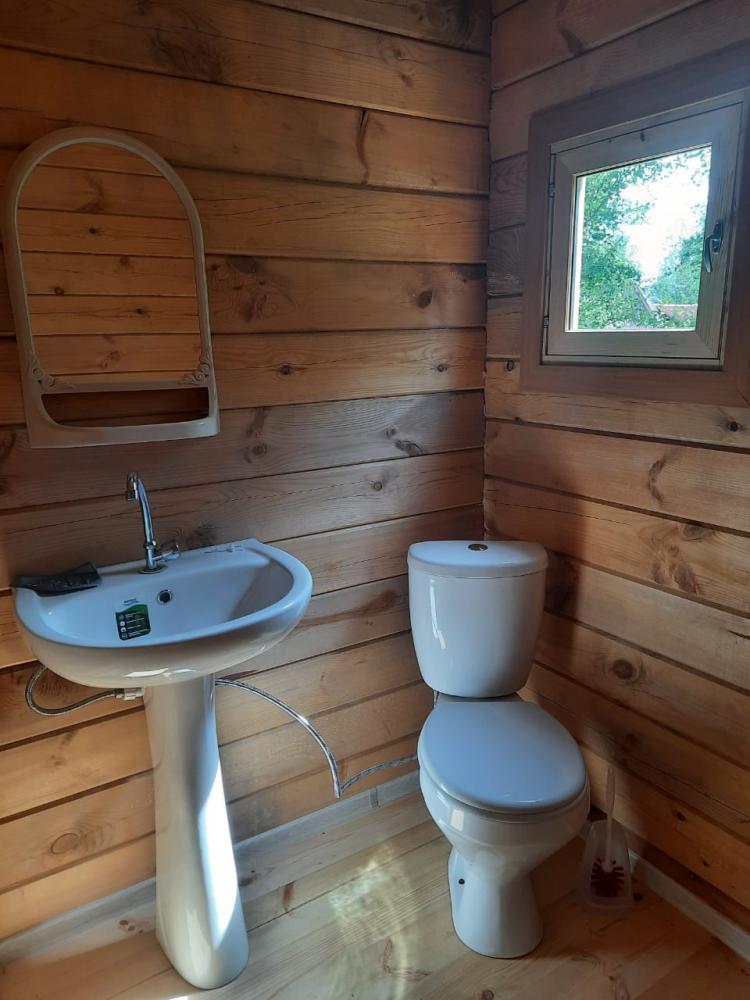 База отдыха "Чулышман" новый 4-местный домик