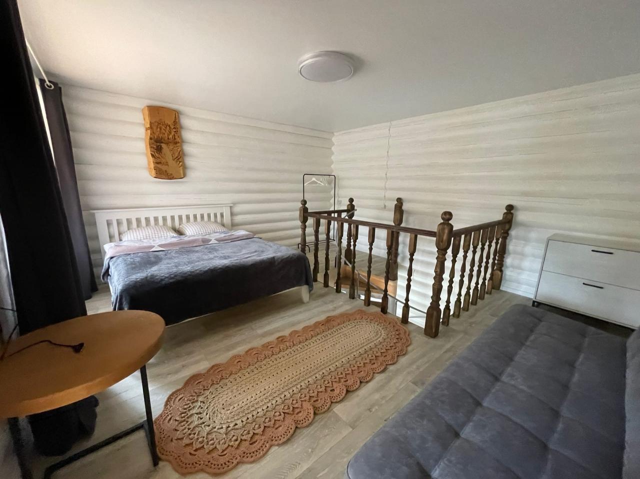 Семейный номер в коттедже "Сосновый"