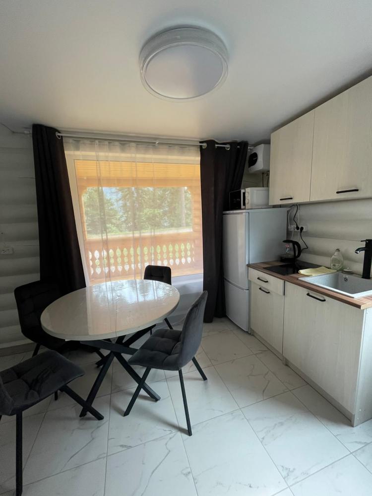 Семейный номер в коттедже "Сосновый"