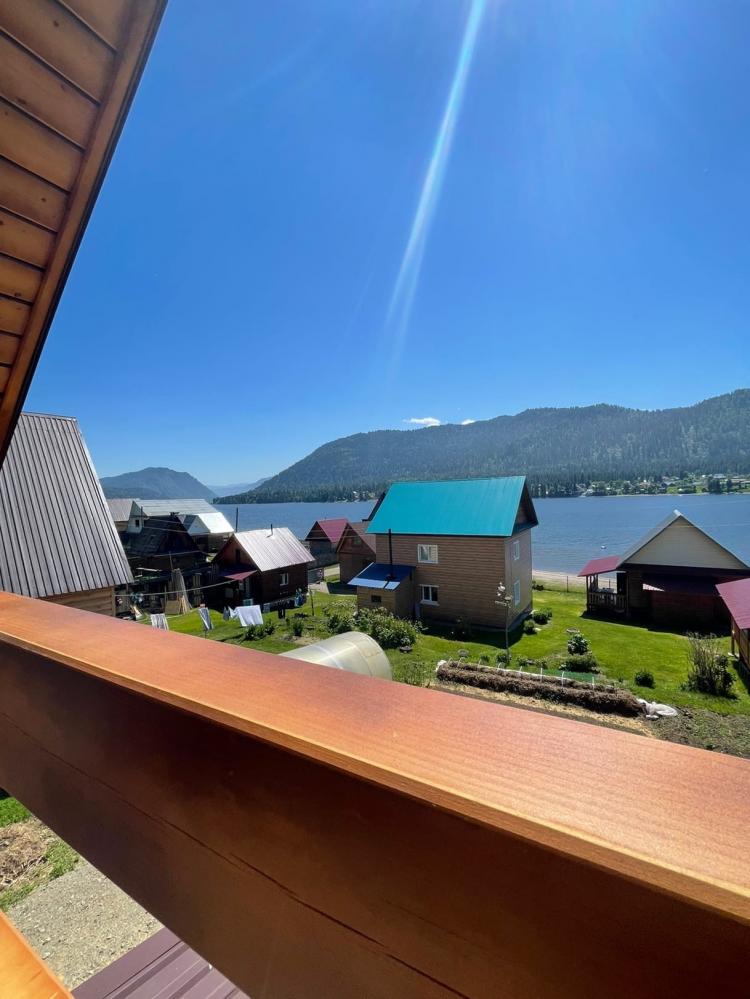 Коттедж №2 второй этаж вид на озеро