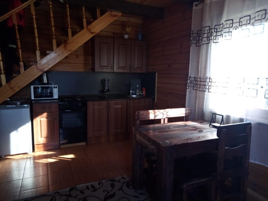 Дом №1 двухэтажный из бруса, с камином, 1-4 чел.