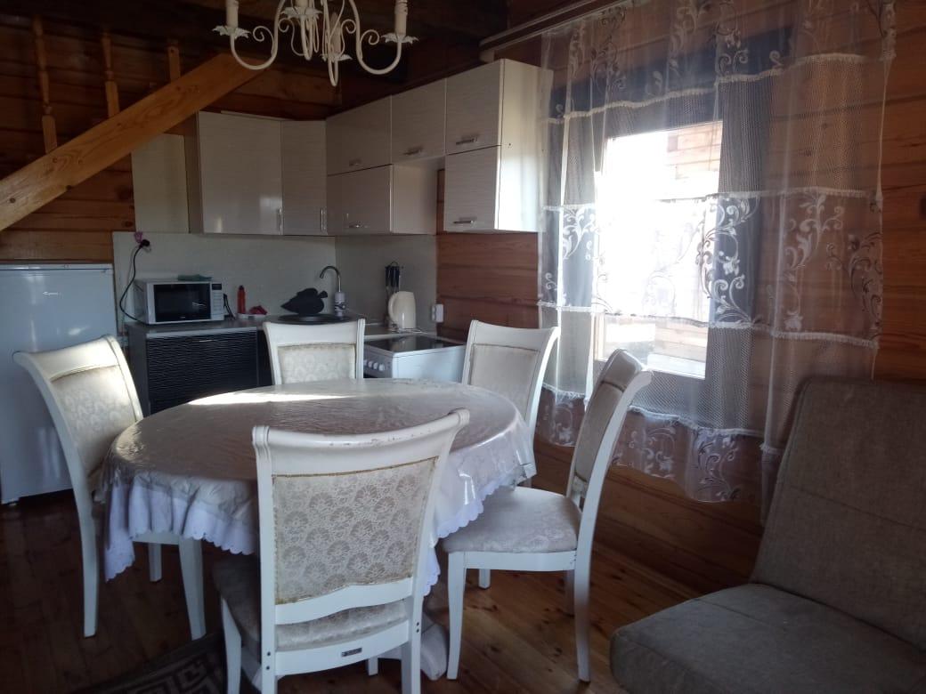 Дом №2 двухэтажный из бруса, с печью-камином, 1-5 чел.