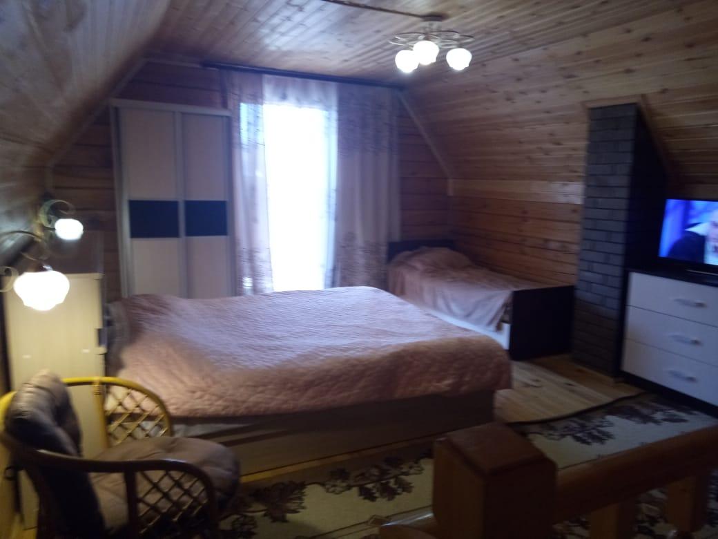 Дом №2 двухэтажный из бруса, с печью-камином, 1-5 чел.