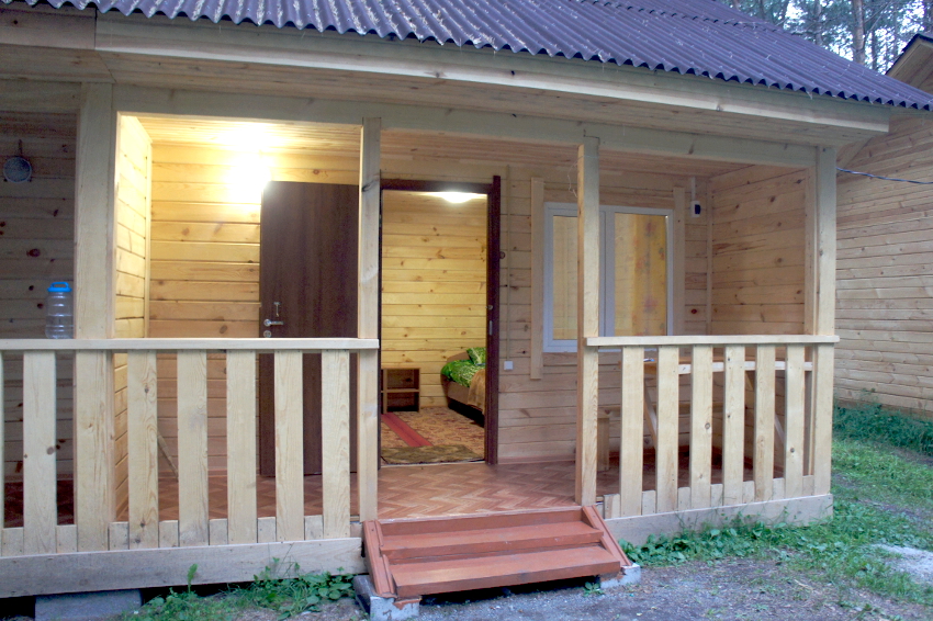 Благоустроенный домик, веранда