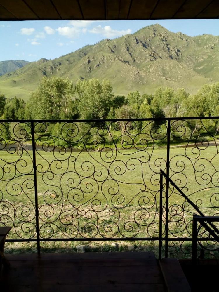 Вид на горы Онгудай Алтай