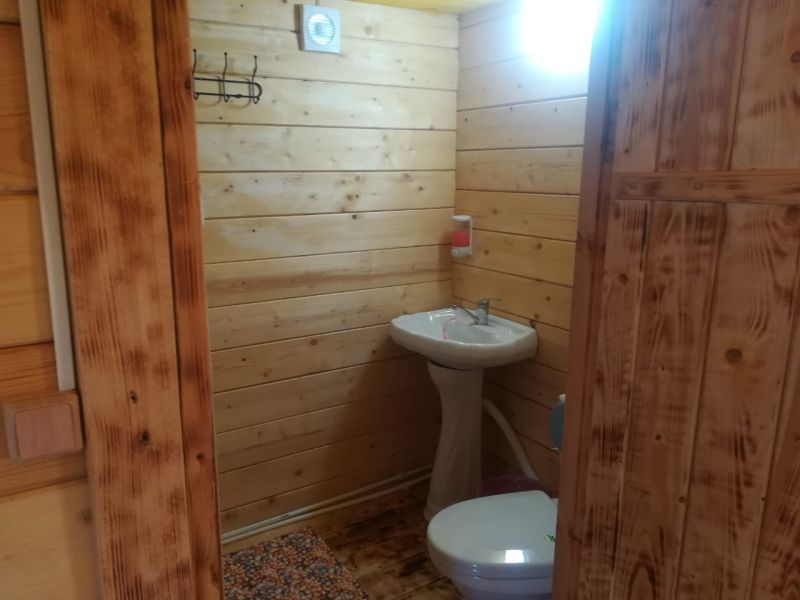 Туалет в домике