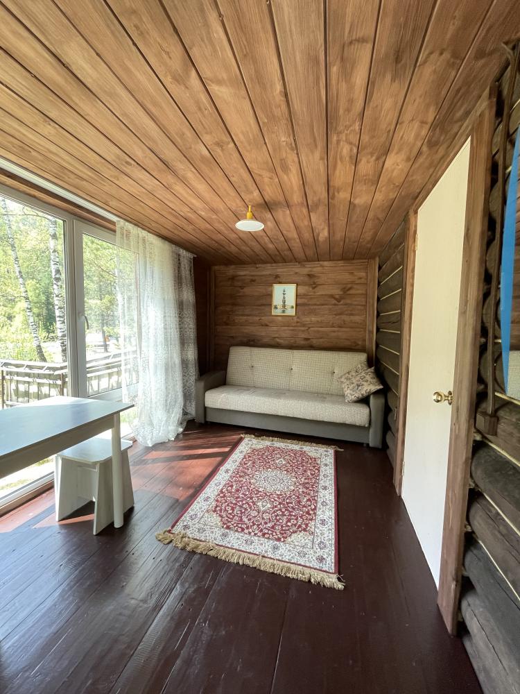 Гостиная в доме 4-х местном с видом на реку 