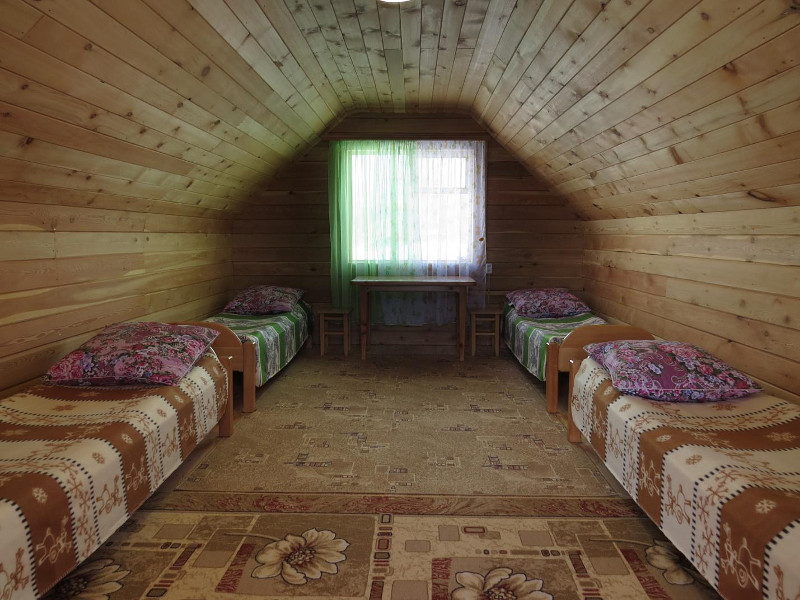 Летняя 4-местная комната 2 этаж