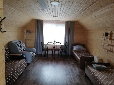 5-местный благоустроенный номер, 2 этаж деревянного дома