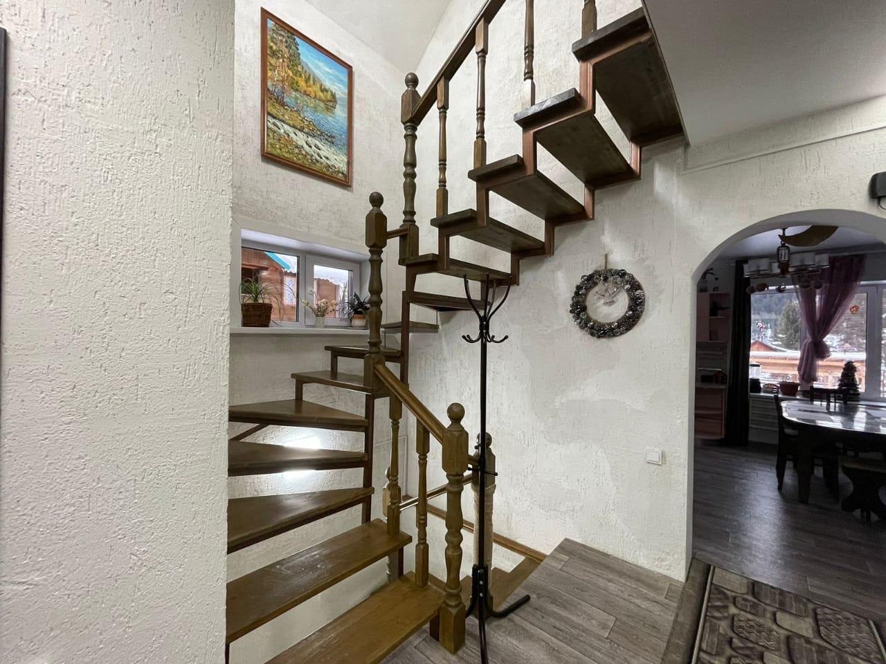 Кухня на первом этаже