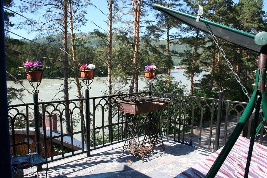 Коттедж, площадка на 2 этаже