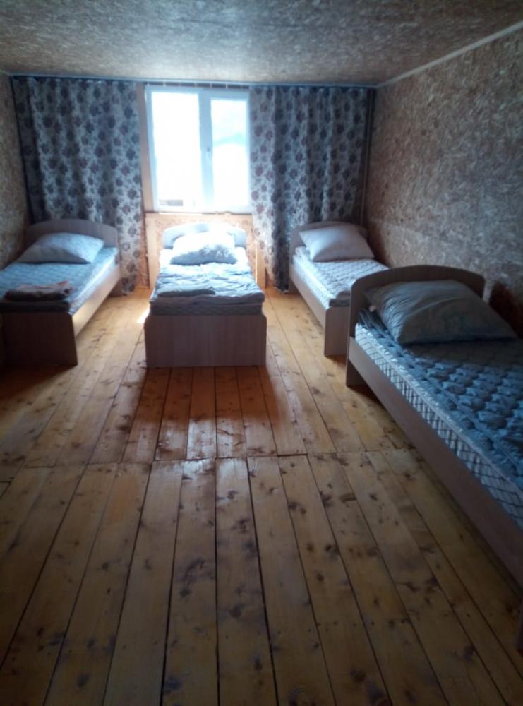 Восьмиместный дом с мансардой 2 этаж