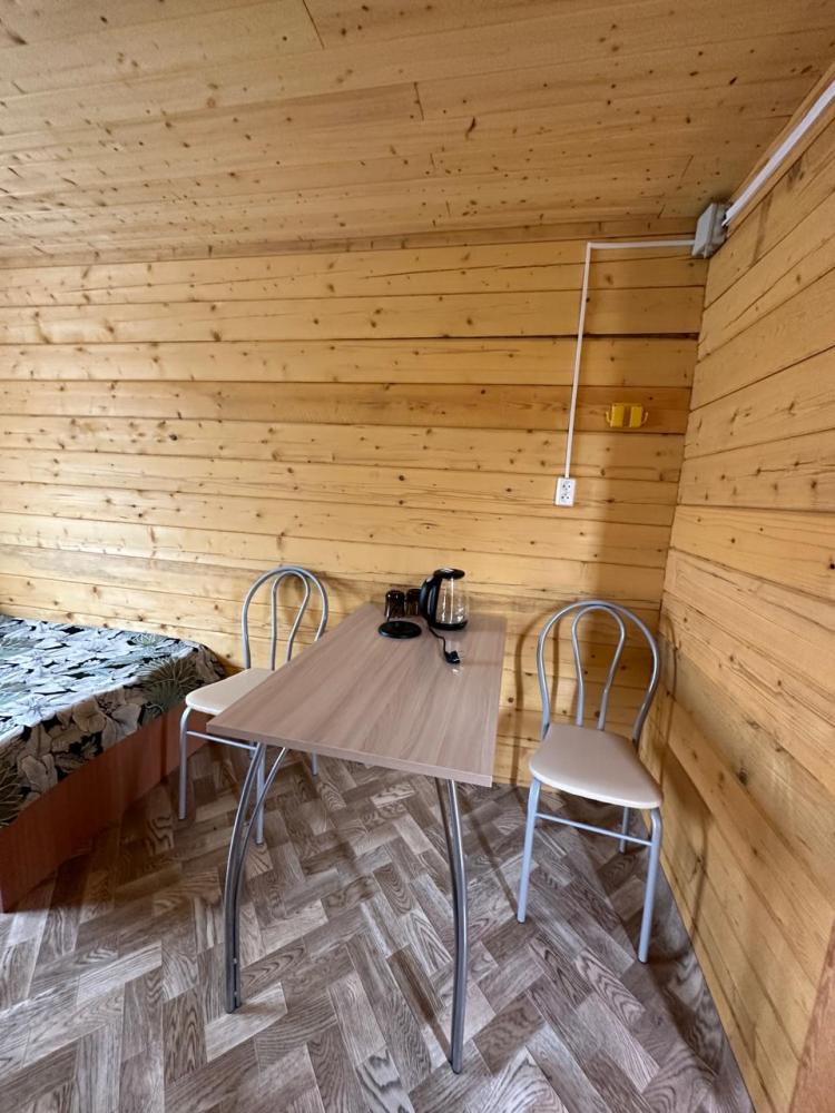 Двухместный домик