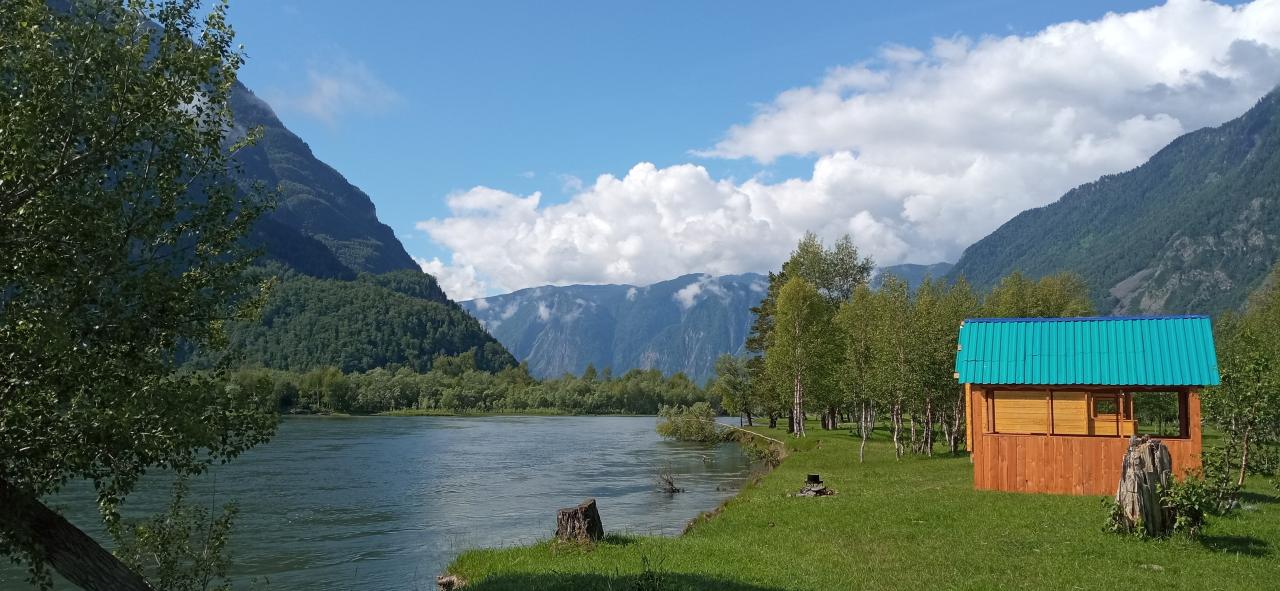 База отдыха "Тихий берег" река Чулышман Алтай юг Телецкого озера