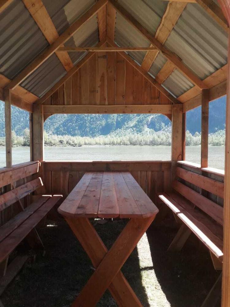 База отдыха "Тихий берег" река Чулышман Алтай юг Телецкого озера