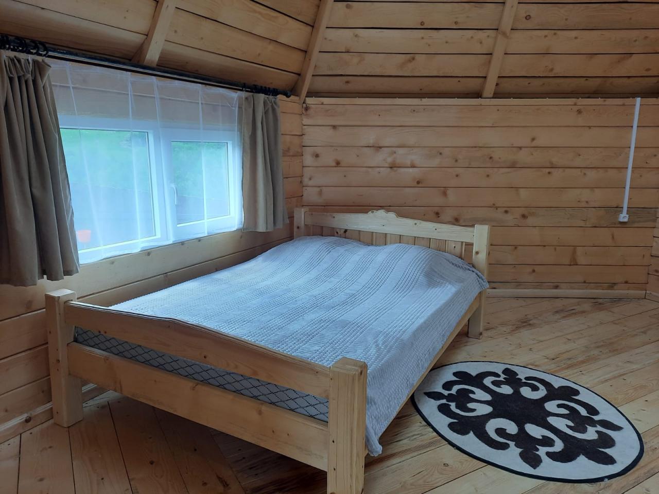 Аил четырехместный