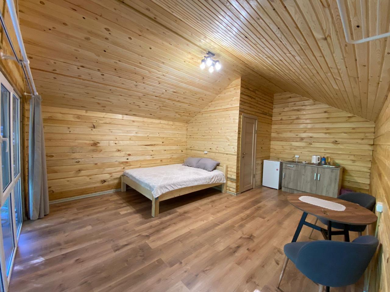 Дом 2-хместный благоустроенный