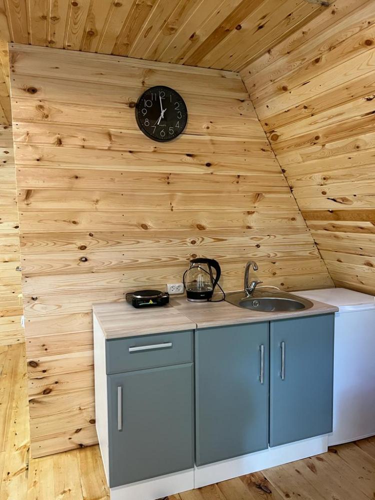 Дом А-фрейм двухэтажный благоустроенный