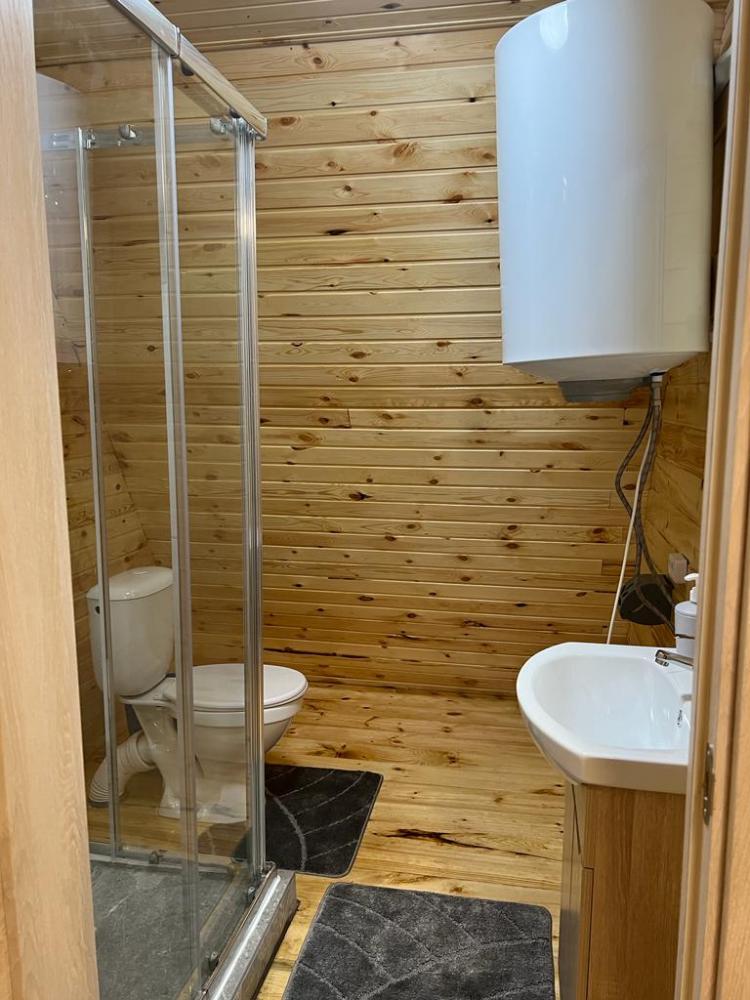 Дом А-фрейм двухэтажный благоустроенный