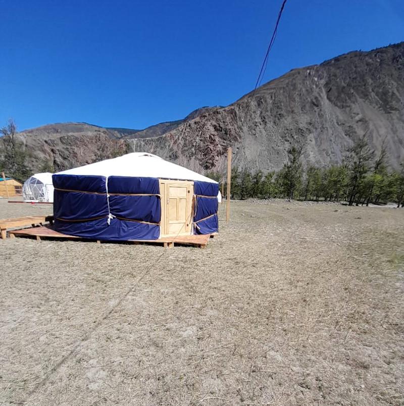 Юрточный кемпинг "Чалын" у реки Чулышман