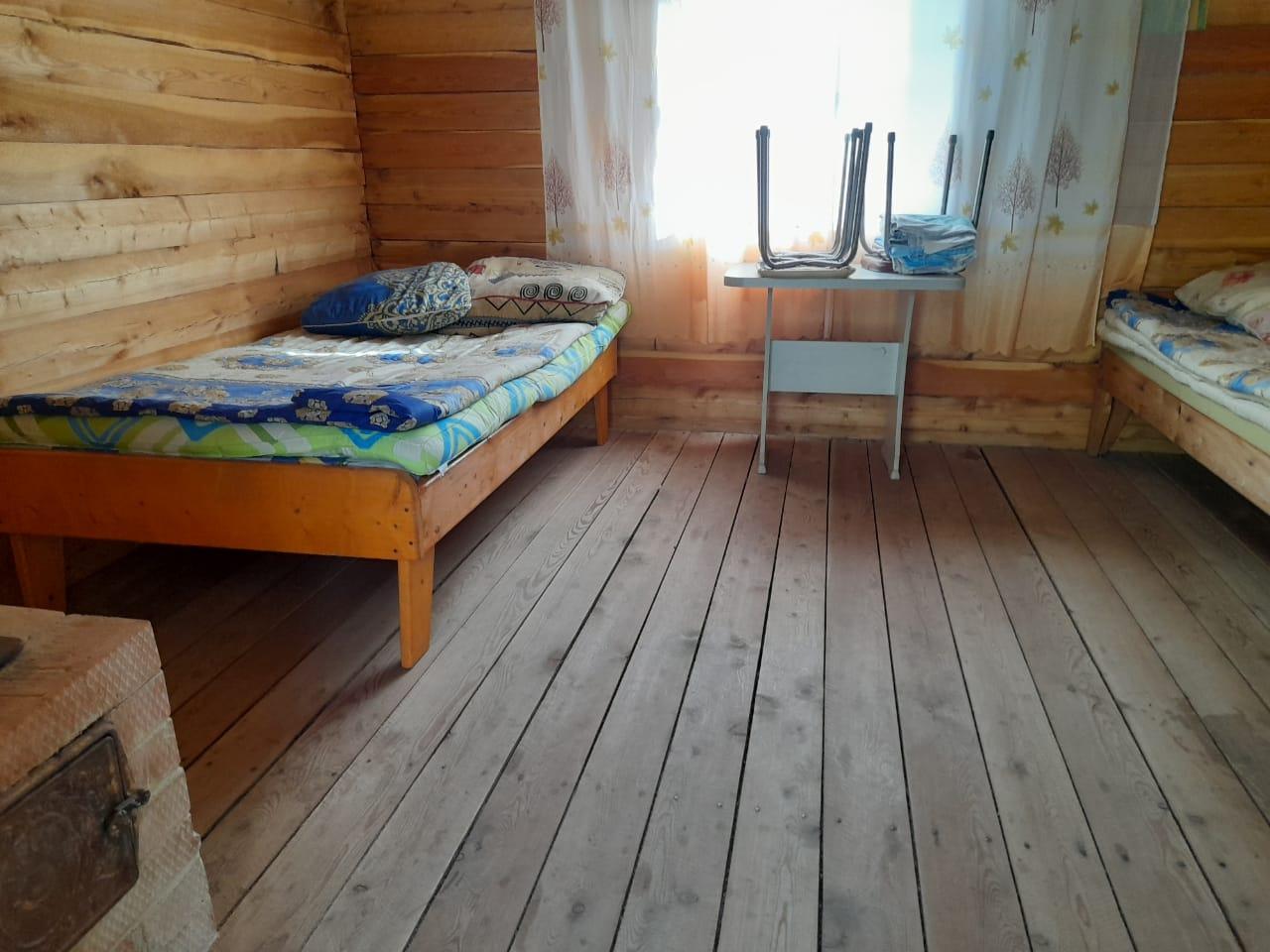 Домик 4-хместный с печкой Кату-Ярык Алтай