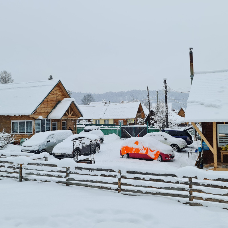 Отдых зимой на Телецком озере