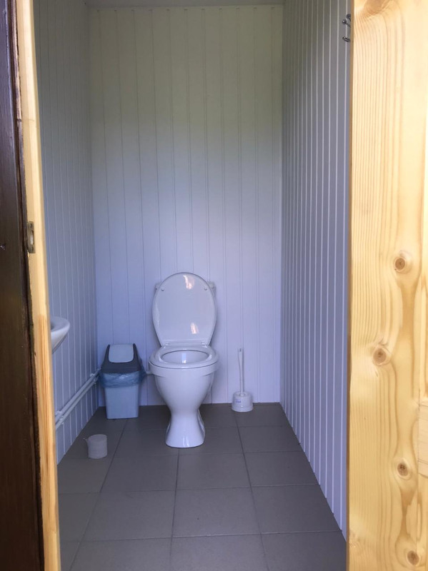 Первый санузел с душем