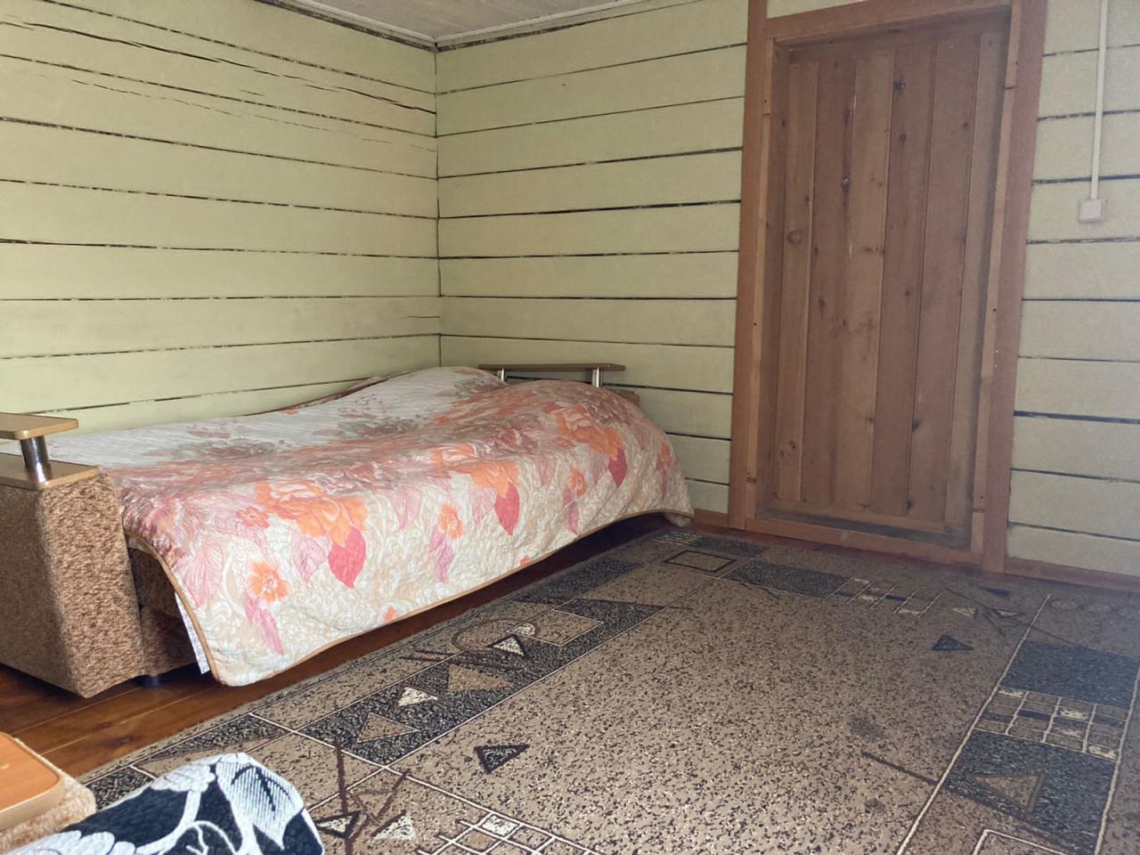 Кедровый благоустроенный дом на 6-8 мест