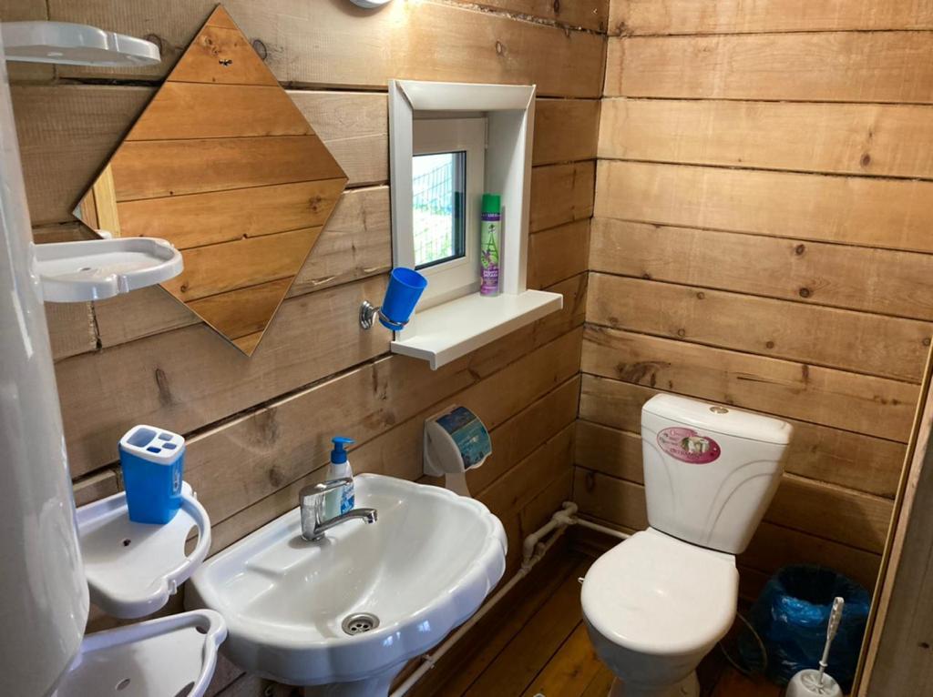 Кедровый благоустроенный дом на 6-8 мест