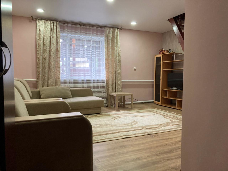 Дом №4 благоустроенный на 6-8 мест